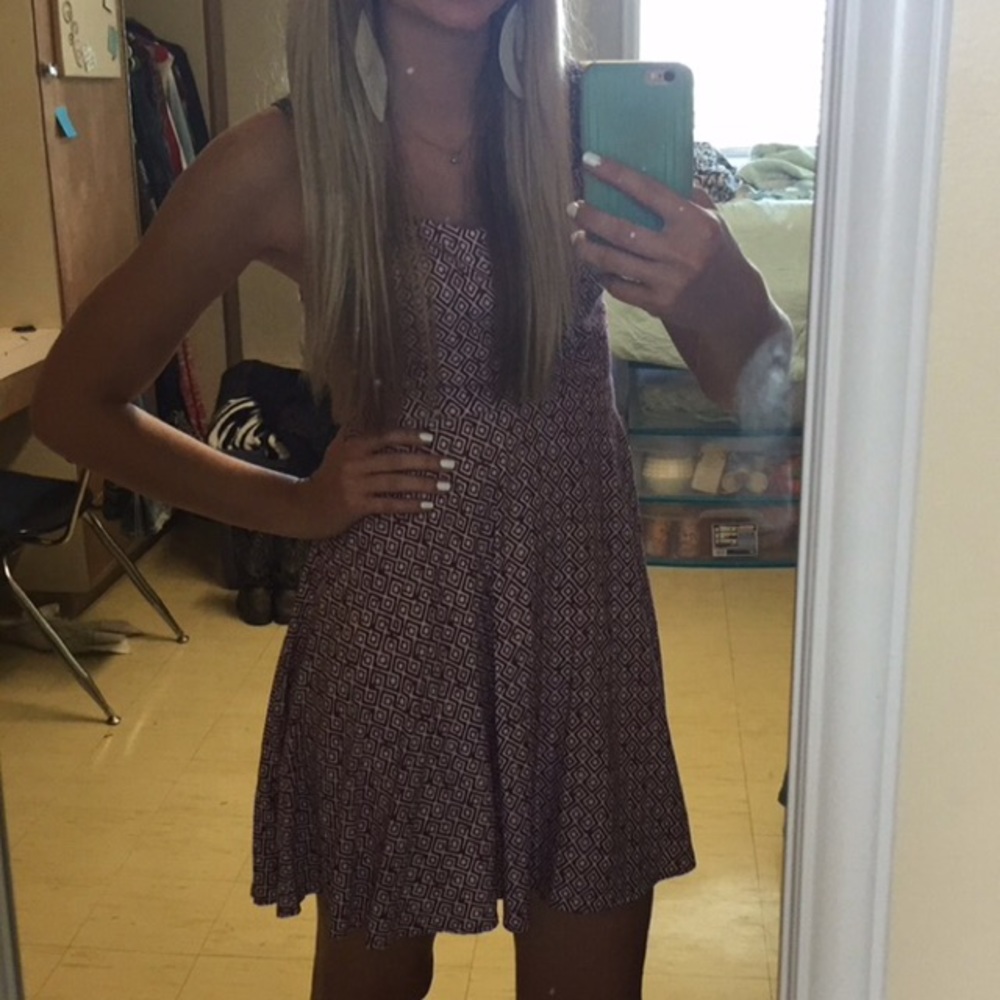 Dress - Picture 2 of 5